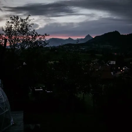 Luxusní stan Alpintours Montaneo Schlummerfass Pfronten